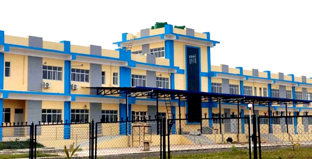 बजेट अभावले नरैनापुरको अस्पताल भवन निर्माण कार्य रोकियो