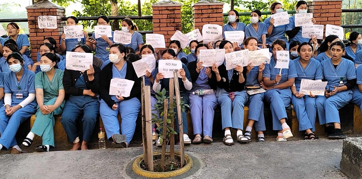 'श्रम शोषण अन्त्य गर' भन्दै मणिपालका नर्सहरू फेरि आन्दोलनमा
