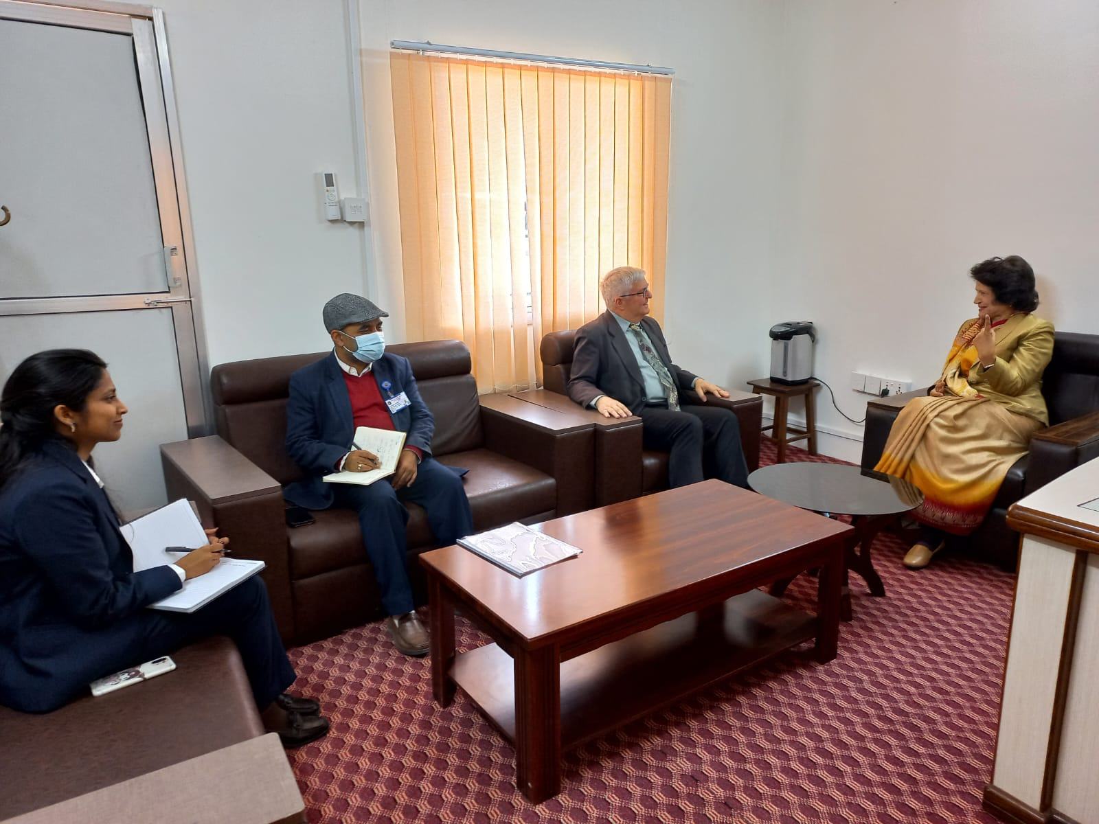 स्वास्थ्य मन्त्री शर्मा र इजरायल राजदूत बासबीच शिष्टाचार भेट