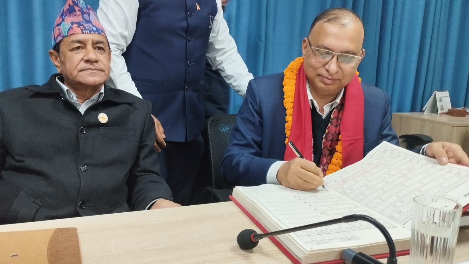 गण्डकीका स्वास्थ्य सचिव डा युवानिधि बसौलाले  सम्हाले कार्यभार